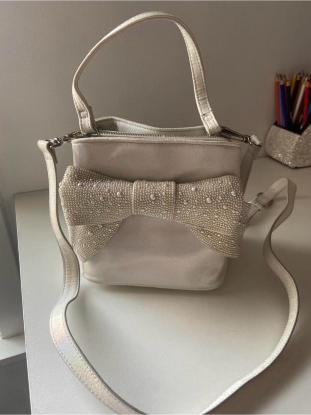 Betsy Johnson White bag with rhinestone bow